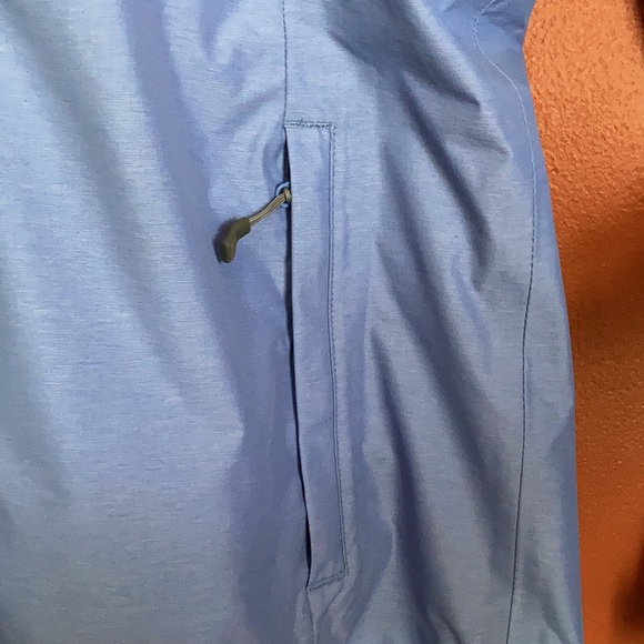 LIKE NEW! Gander Mountain Raincoat - Picture 5 of 15